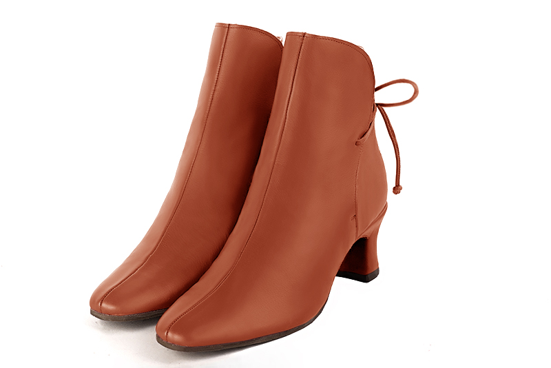 Terracotta orange women's ankle boots with laces at the back. Square toe. Medium spool heels. Front view - Florence KOOIJMAN